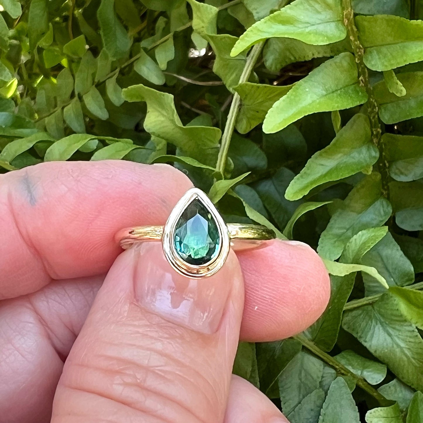 Green Sapphire 14k Gold ring, Gemstone Ring,Friendship Ring,September Birthstone Ring, Alternate Wedding Ring