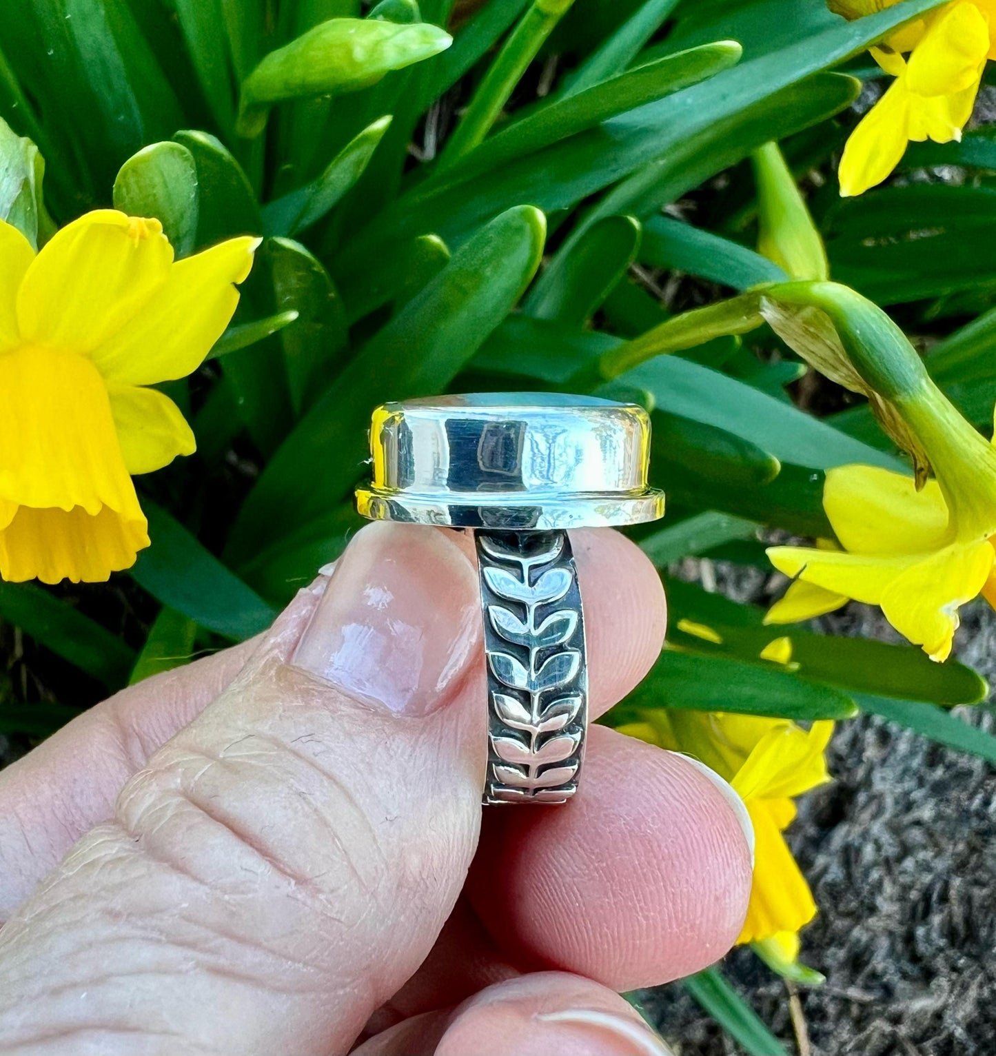 Ocean Picture Stone Ring in Sterling Silver, Scenic Statement Ring